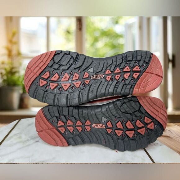 🔥 KEEN || Winter Snow Insulated Terradora Apres Fur Lined Hiking Boot Size 5 - Picture 11 of 16